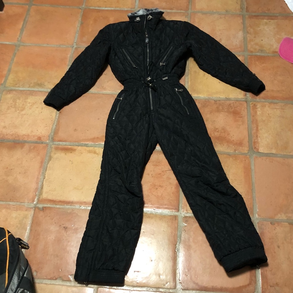 Ski suit